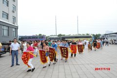 全國第161批腰椎間盤突出患者赴盛宏公司謝恩